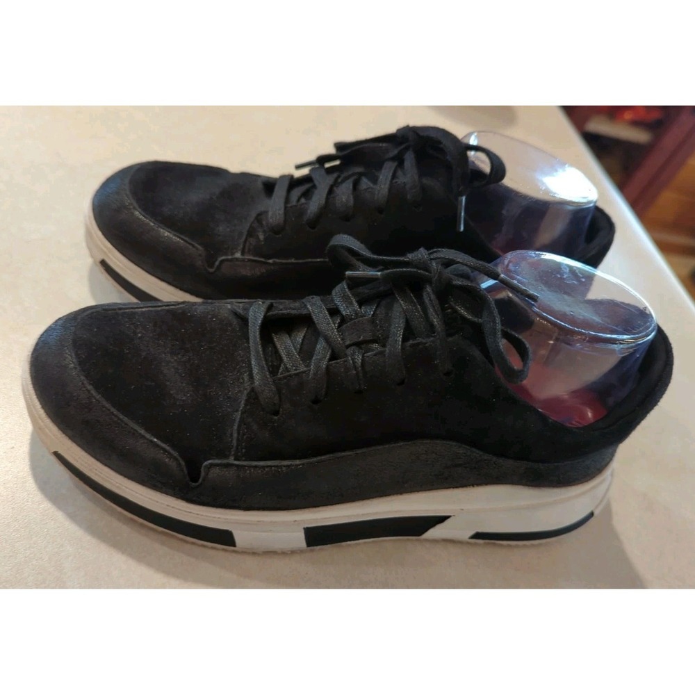 FitFlop Freya Shoes Womens Size 8.5 Black Suede Lace Up Low Top Comfort Sneakers